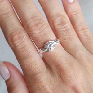 Anillo Solitario Flor