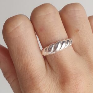 Anillo Violeta